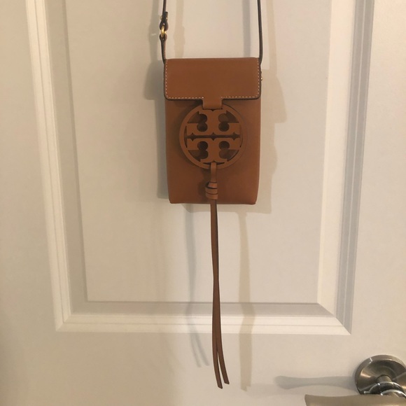 tory burch miller leather smartphone crossbody